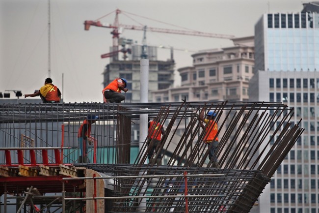  Lubang Proyek Infrastruktur