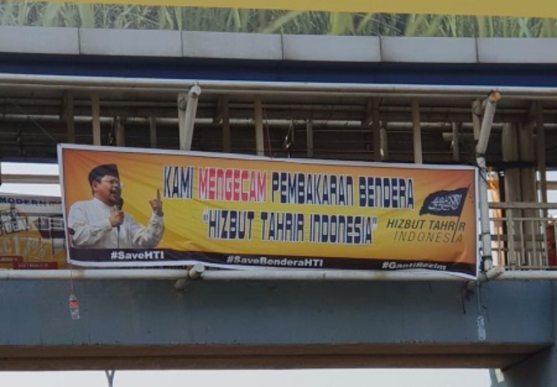  Beredar Spanduk Hoaks Mengatasnamakan “HTI”, Begini Klarifikasi Jubir HTI