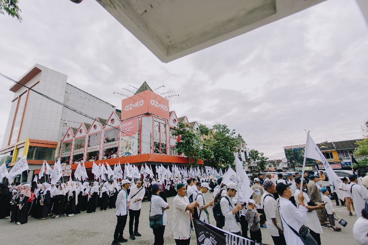  Aksi Long March “Seruan Aksi Bela Palestina – Masirah Kubro” di Balikpapan