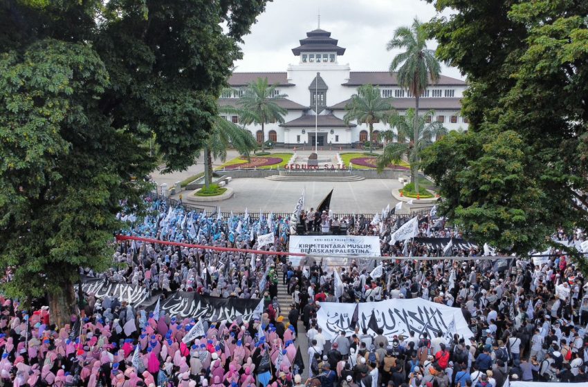  10 Ribu Masyarakat Jabar Aksi Bela Palestina